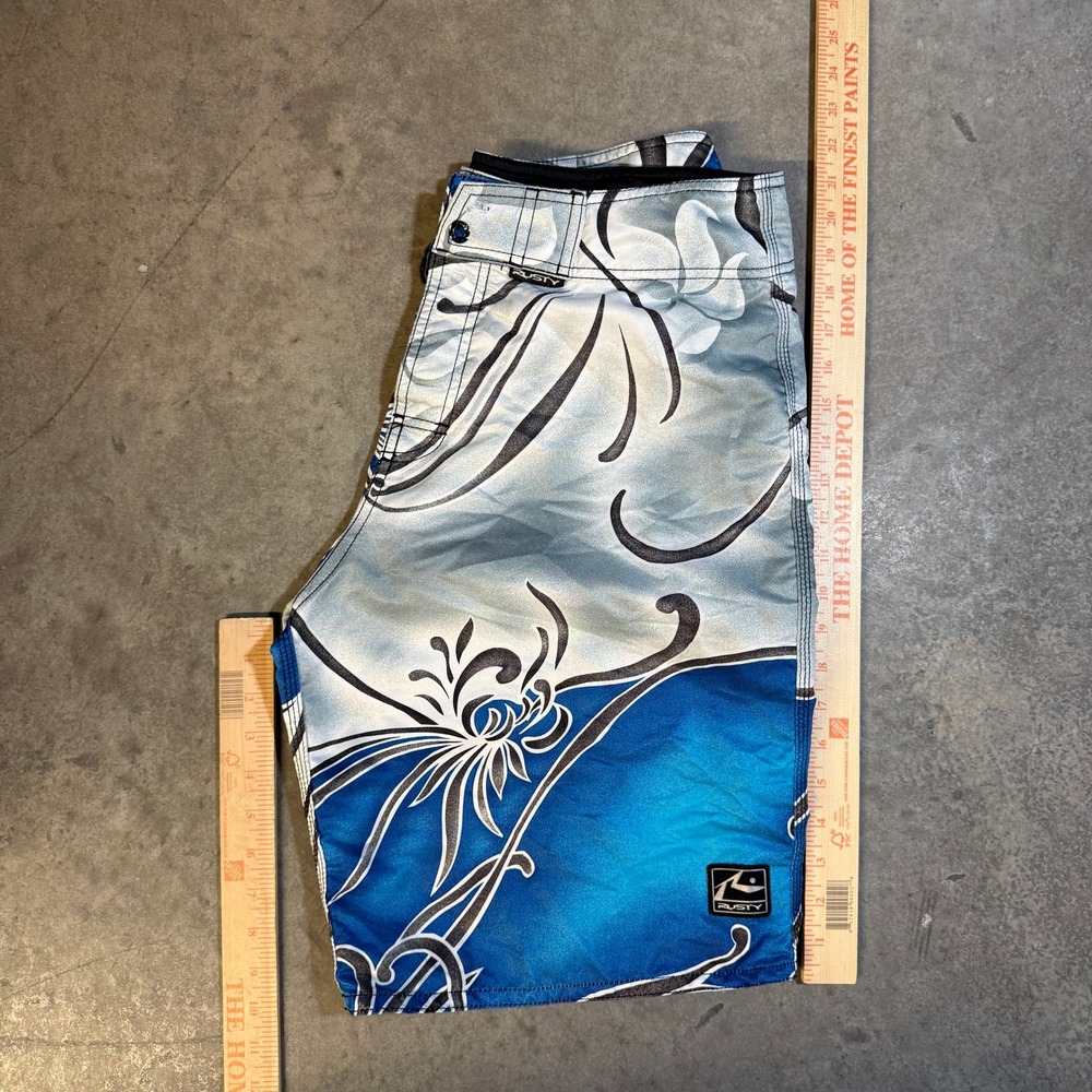 Rusty Mens Board Shorts Blue White Floral Tribal Surf Cargo Pocket Size 34 - Picture 5 of 5